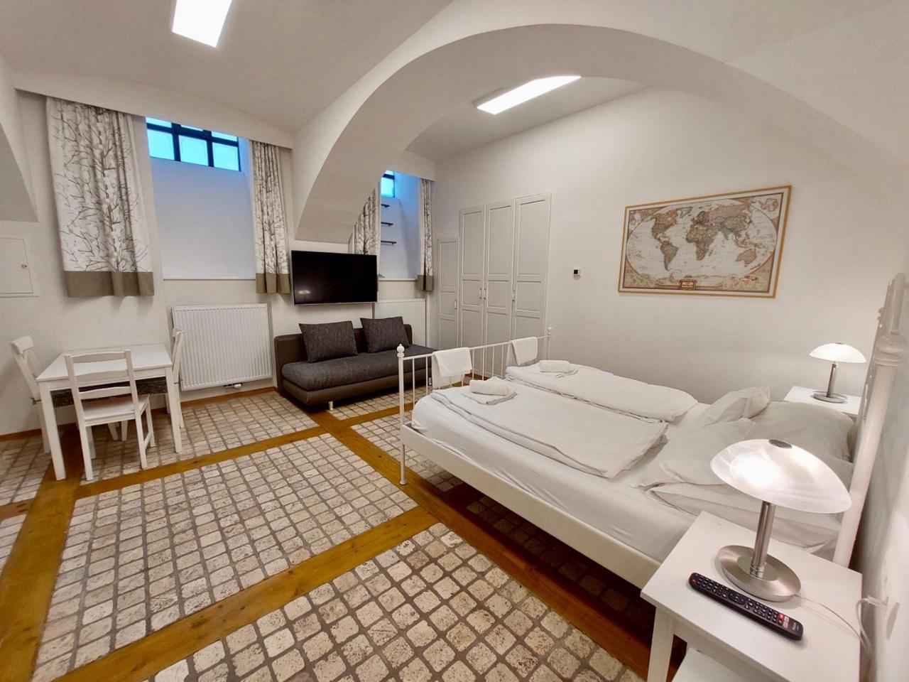 Modern Studios Near City Center Wenen Buitenkant foto
